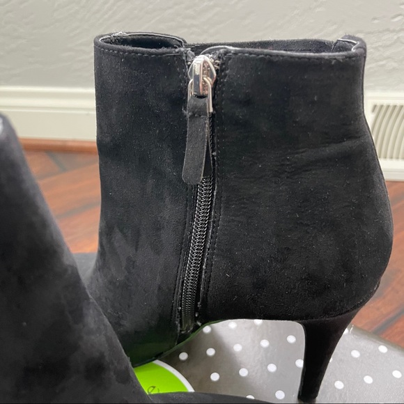 Kelly & Katie April Bootie - Picture 3 of 7